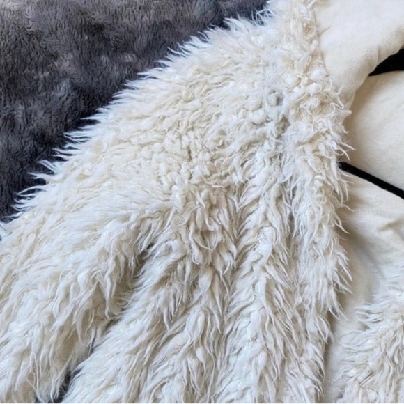 Free People faux fur hoodie S - Picture 3 of 6